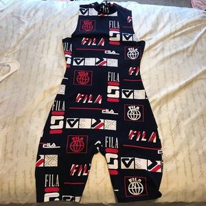 fila romper